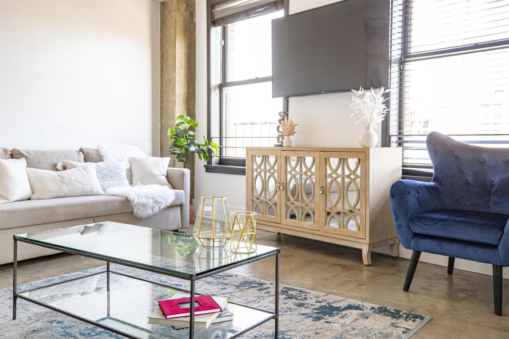 Urban 1-bedroom Apartment *